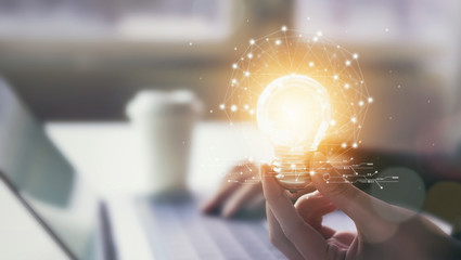 郑语童人物介绍