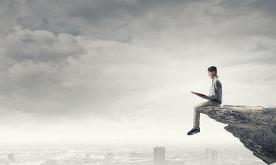 沈烨苏卿卿窦姿若是什么小说